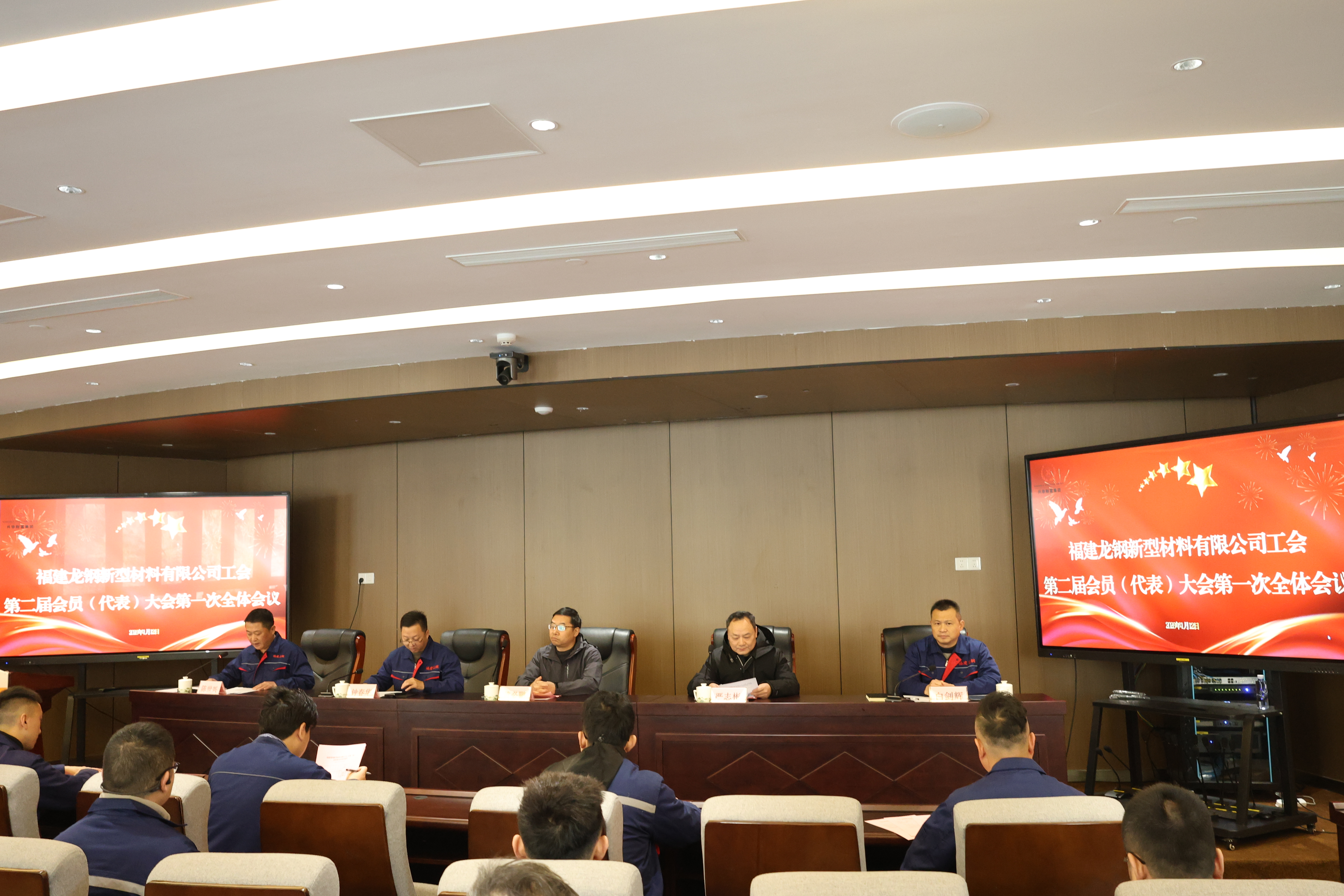 2010611226618748928.jpg IMG_9464(1).jpg